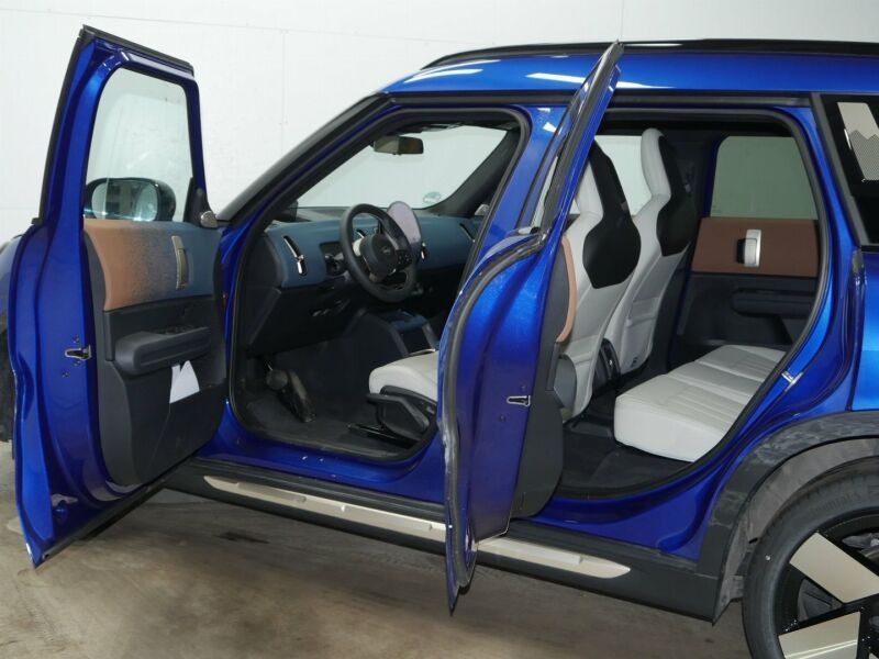 MINI Countryman S ALL4 Favoured Trim - Samsaru's Car Outlet