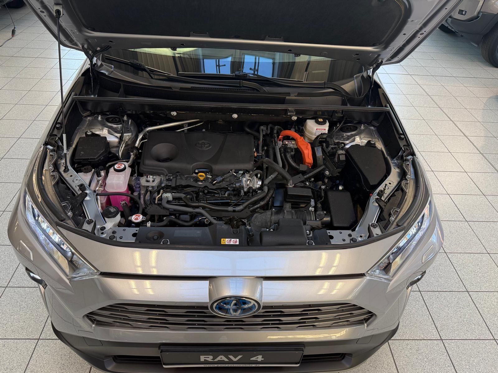 Toyota RAV 4 HYBRID 4x4 - Samsaru's Car Outlet