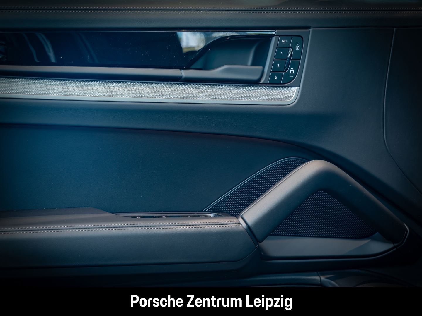 Porsche Cayenne HD-Matrix SportDesign Massage AHK HeadUp