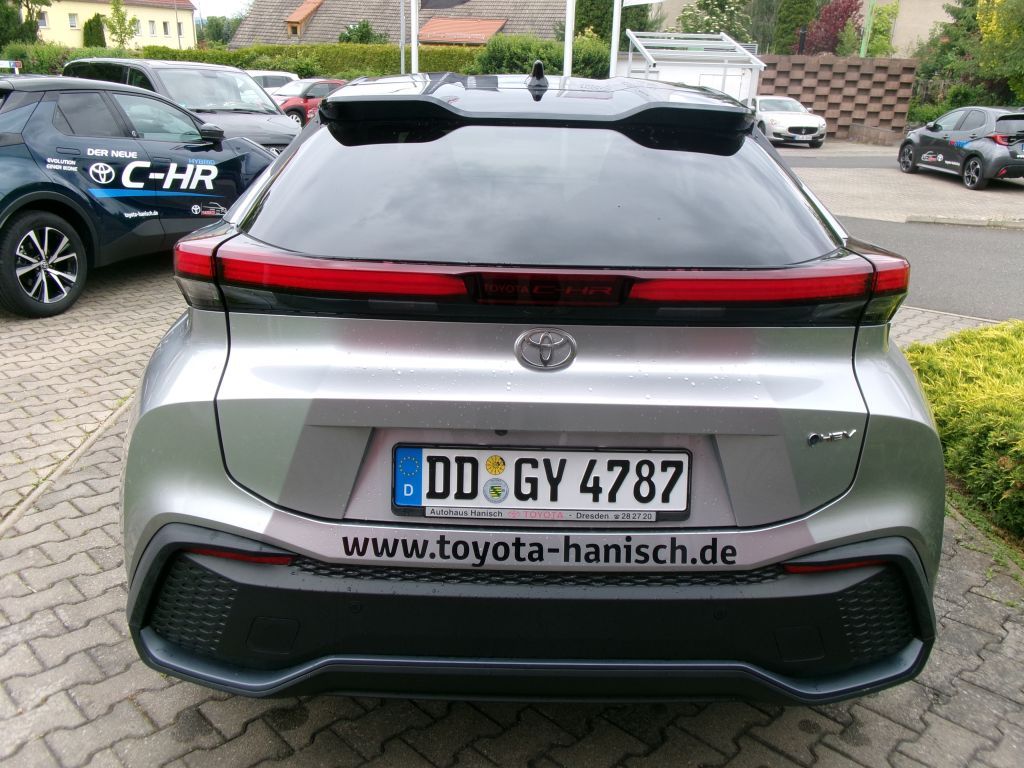 Toyota C-HR 2.0 Hybrid Team D +Shzg+Navi+RFK+