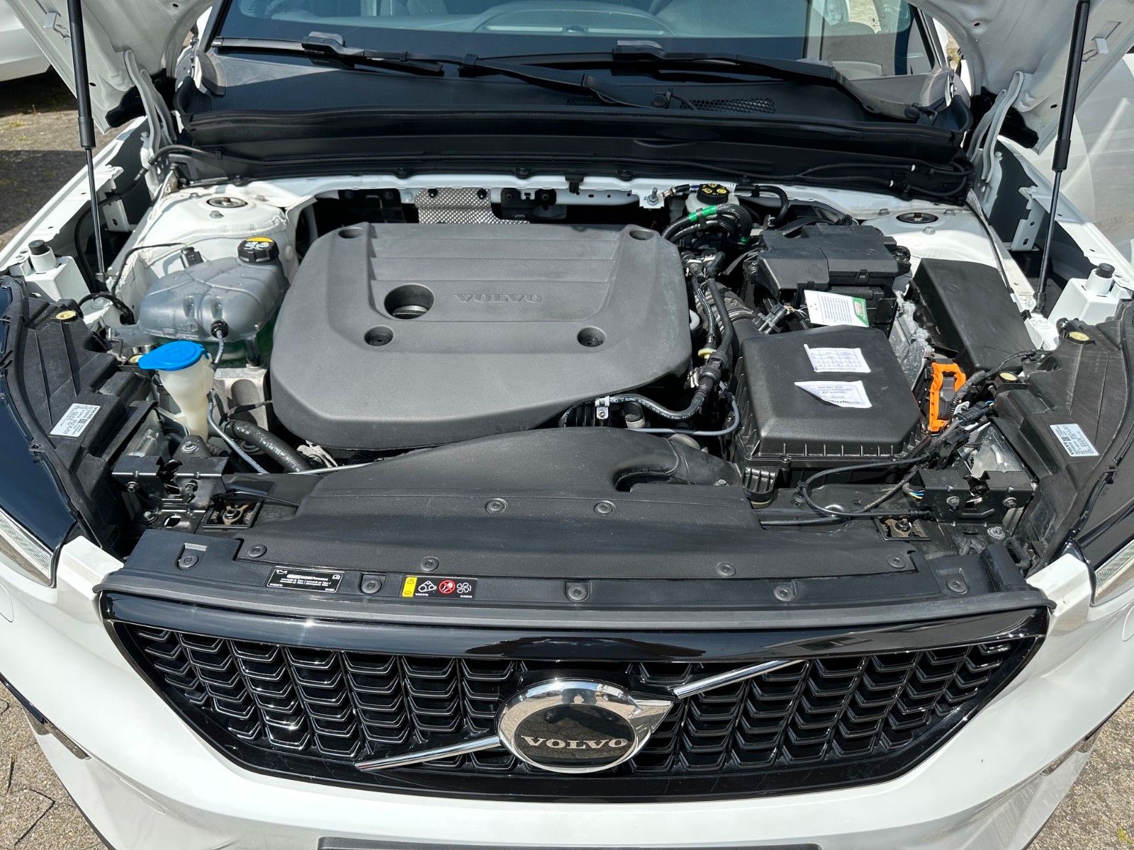 Volvo XC40 B5 Ultimate Dark AWD