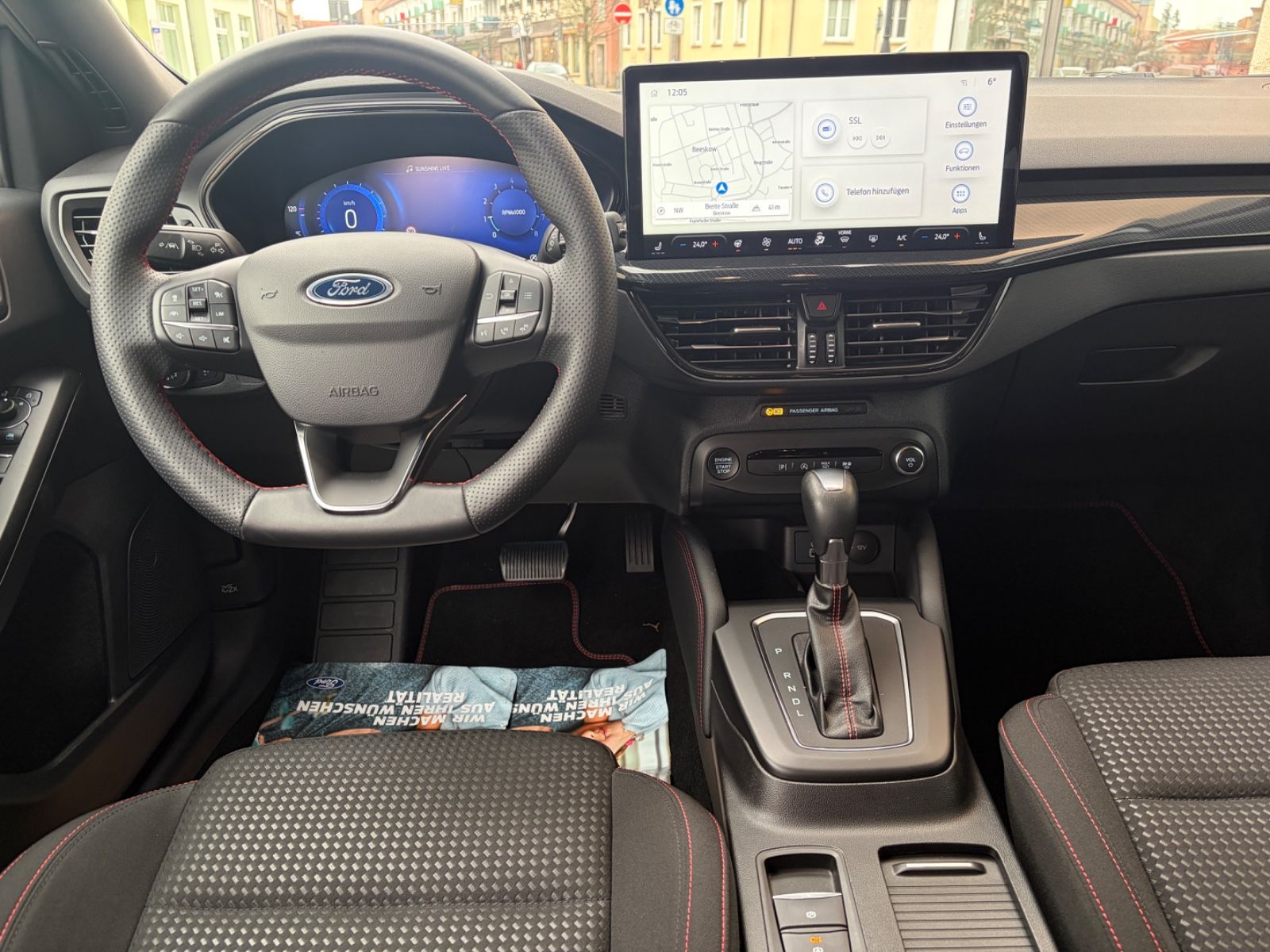 Ford Focus Turnier ST-Line X Automatik Kamera LED Nav