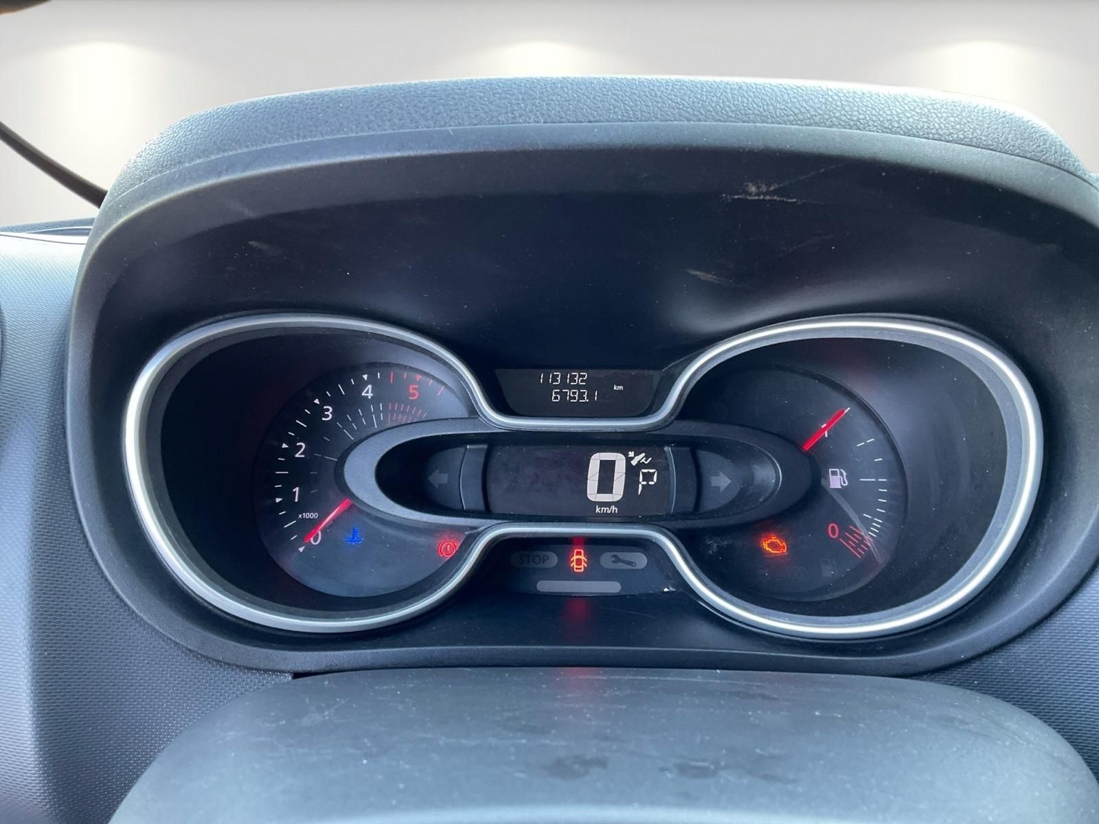Renault Trafic - Samsaru's Car Outlet