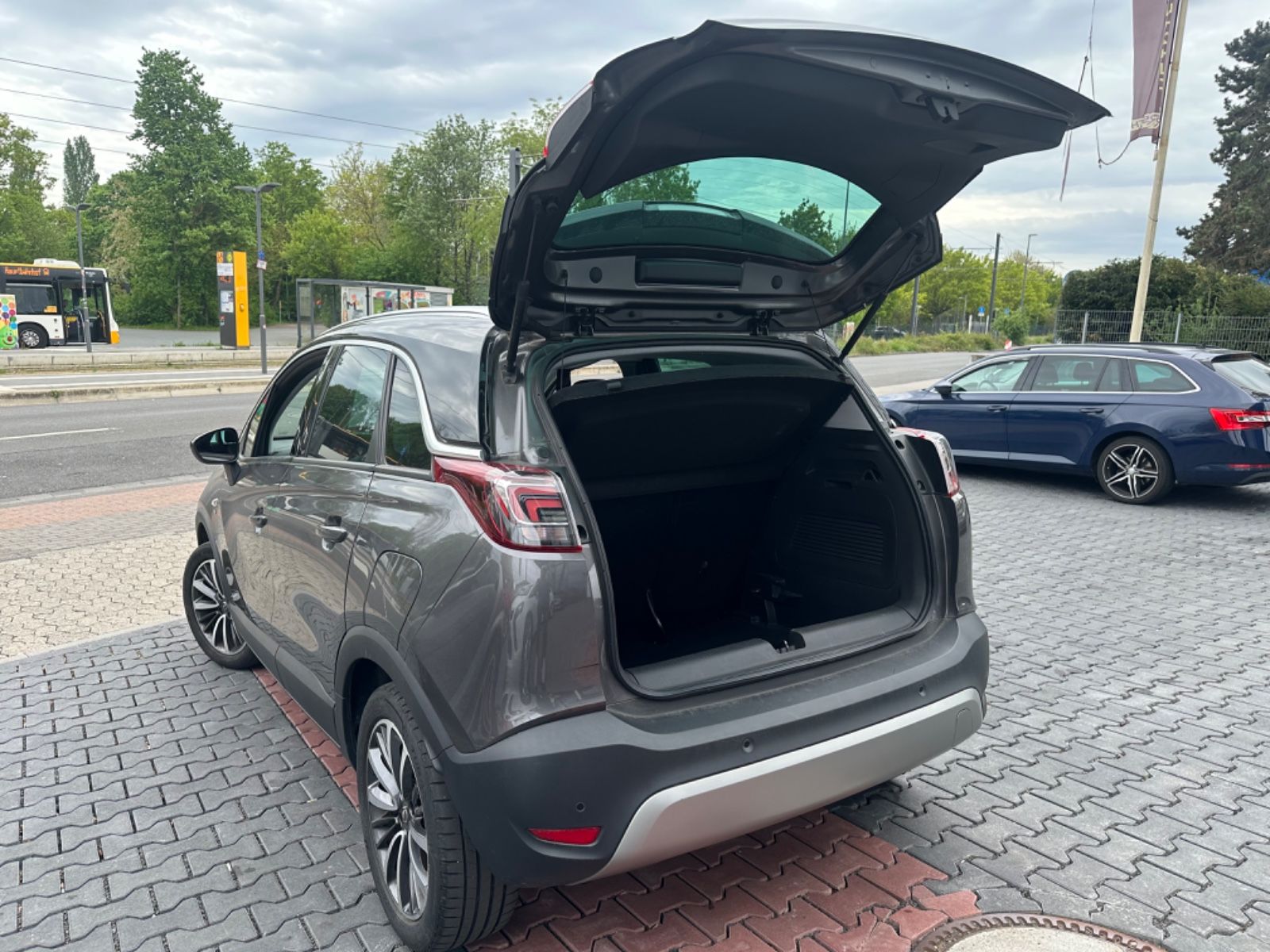 Opel Crossland 1.5 Diesel Aut. - Samsaru's Car Outlet