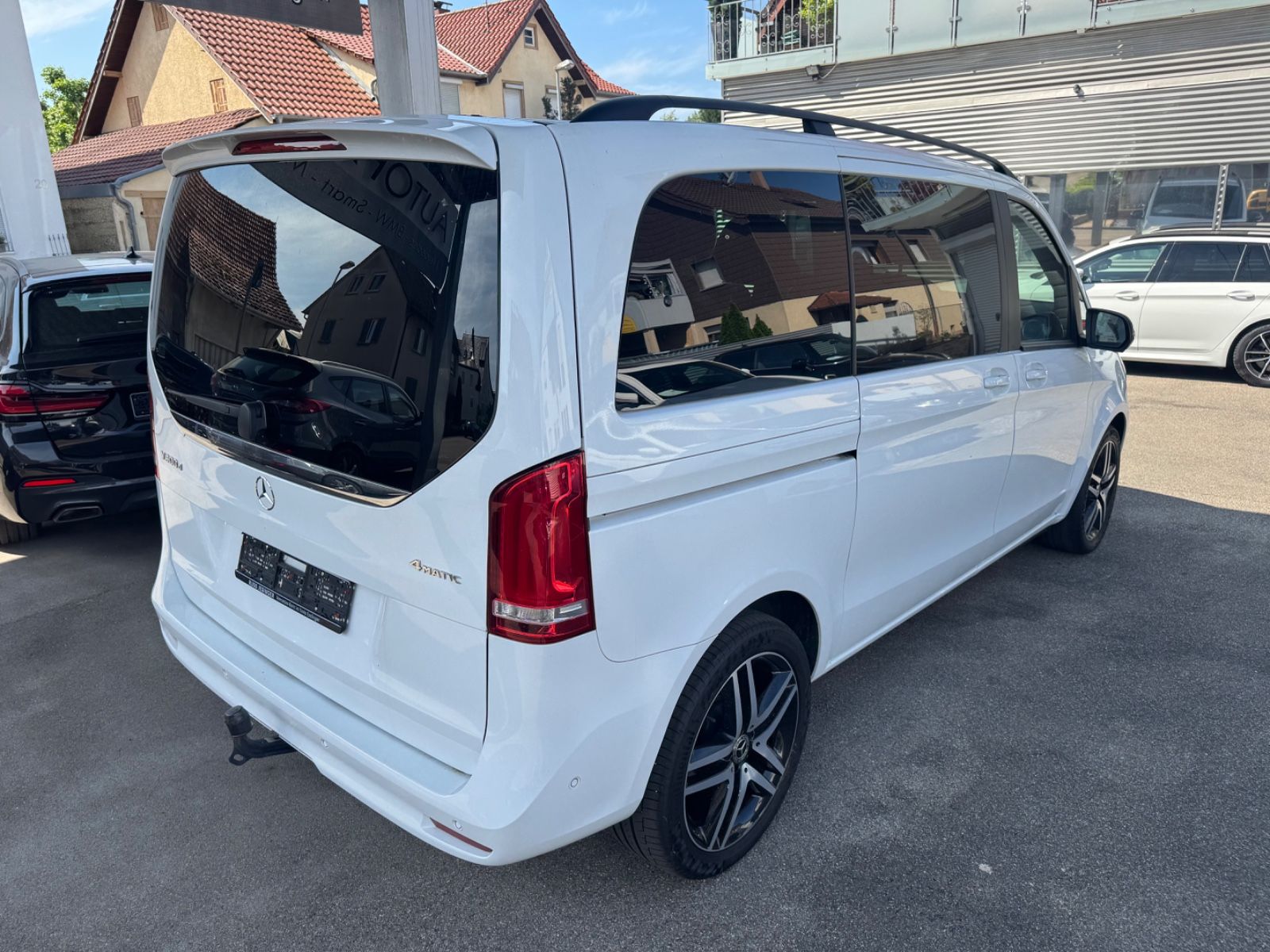 Mercedes-Benz V 300 d 4Ma Edition - Samsaru's Car Outlet