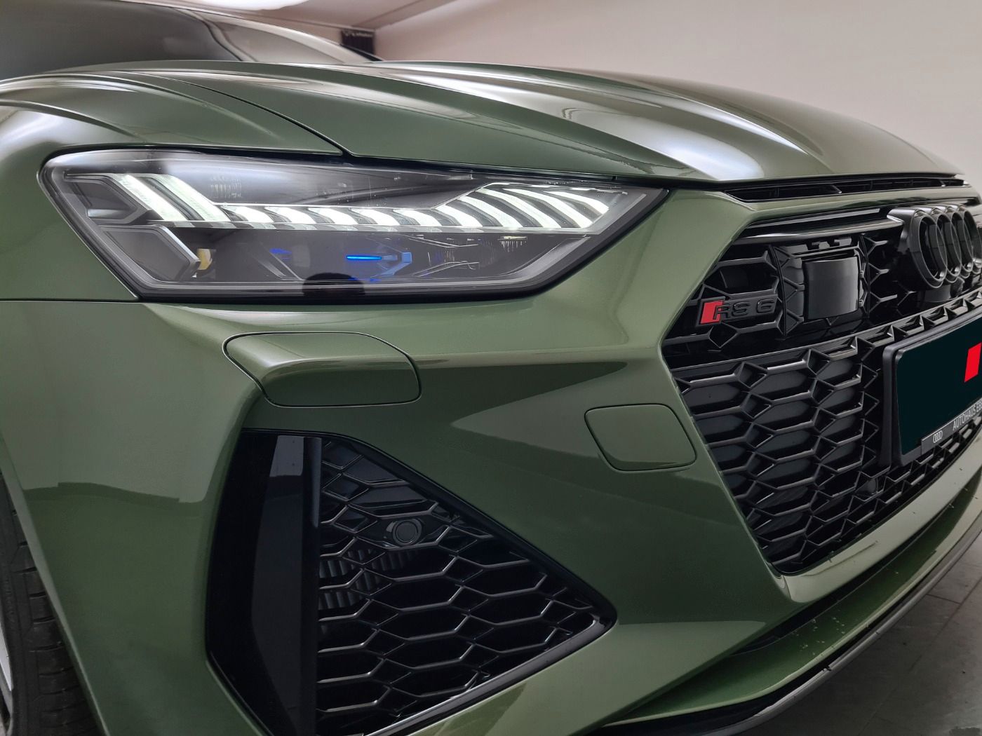 Audi RS6 Avant performance Essentials StHzg #black