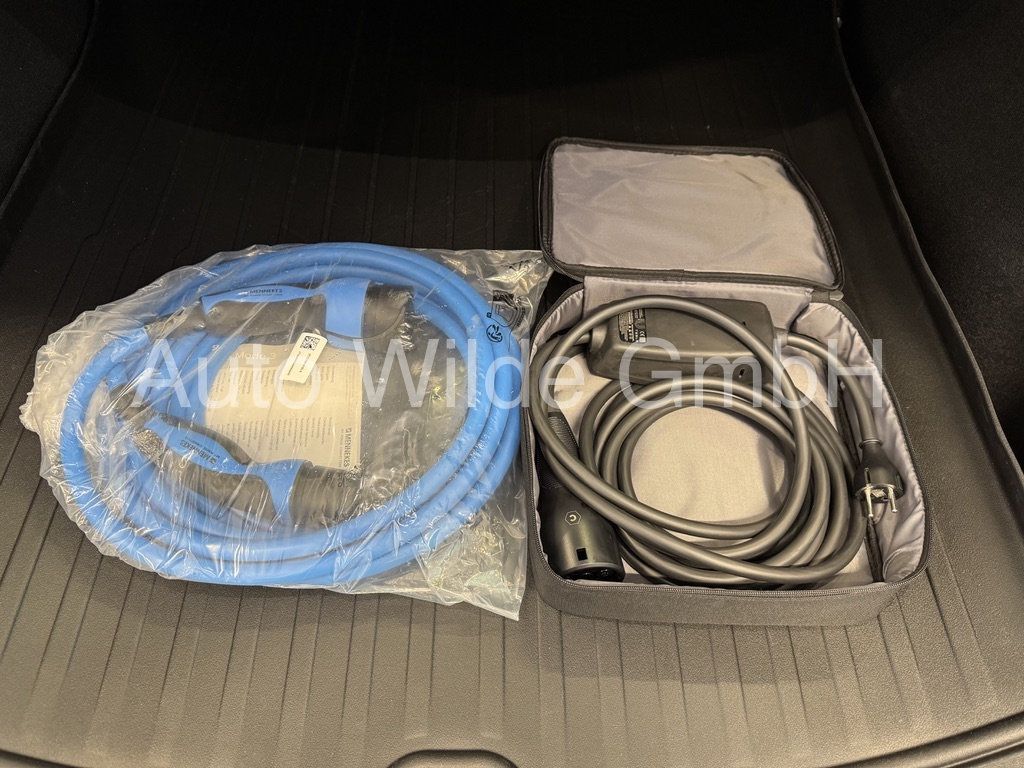 Tesla Model Y Basis RWD