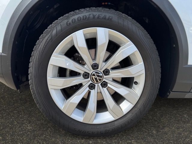Volkswagen T-Roc 1.5 TSI Sport - Samsaru's Car Outlet
