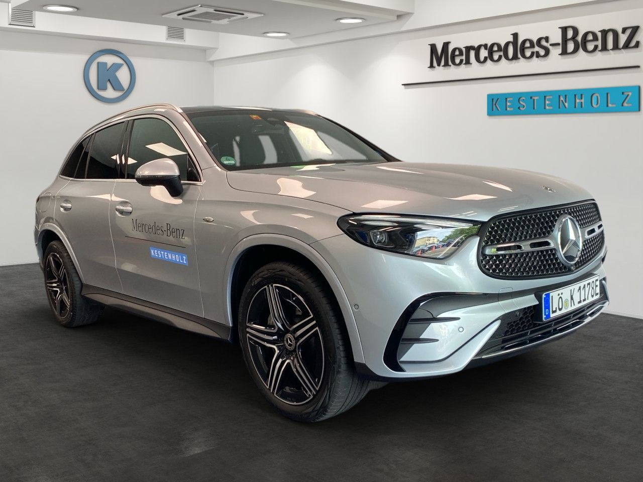 Mercedes-Benz GLC 300 e 4Matic AMG+360°+PANO+AHK+KEYLESS
