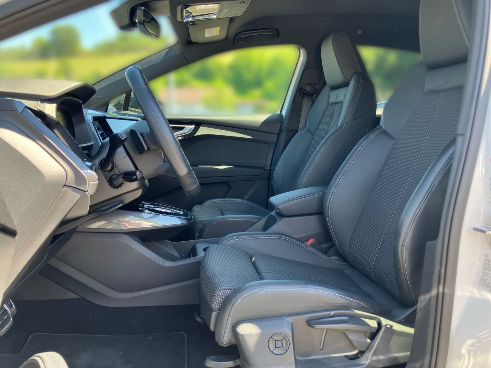 Audi Q4 Sportback e-tron S-Line 45 quattro/ Navi, AHK
