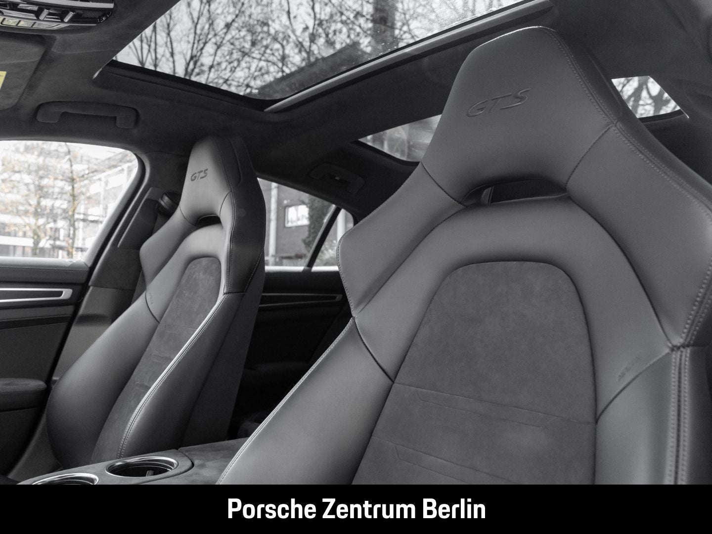 Porsche Panamera GTS BOSE Surround-View Panoramadach LED