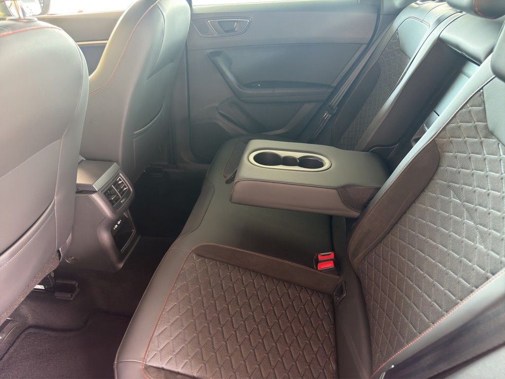 Seat Ateca 2.0 TDI DSG 4Drive FR AHK*VIRTUAL*LED*ACC*