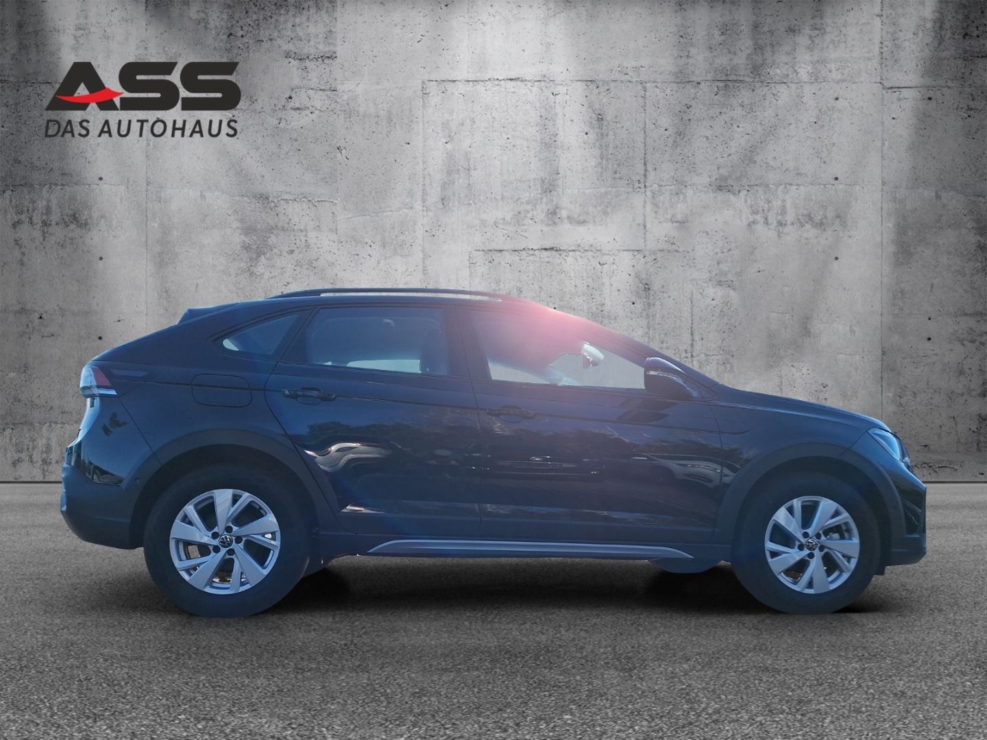 Volkswagen Taigo 1.0 TSI Life - Samsaru's Car Outlet