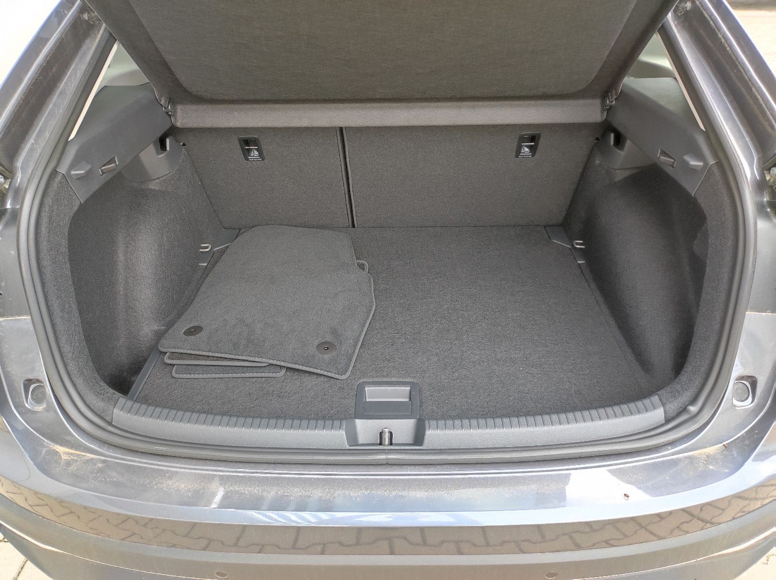 Volkswagen Taigo 1.0 TSI DSG Style - Samsaru's Car Outlet