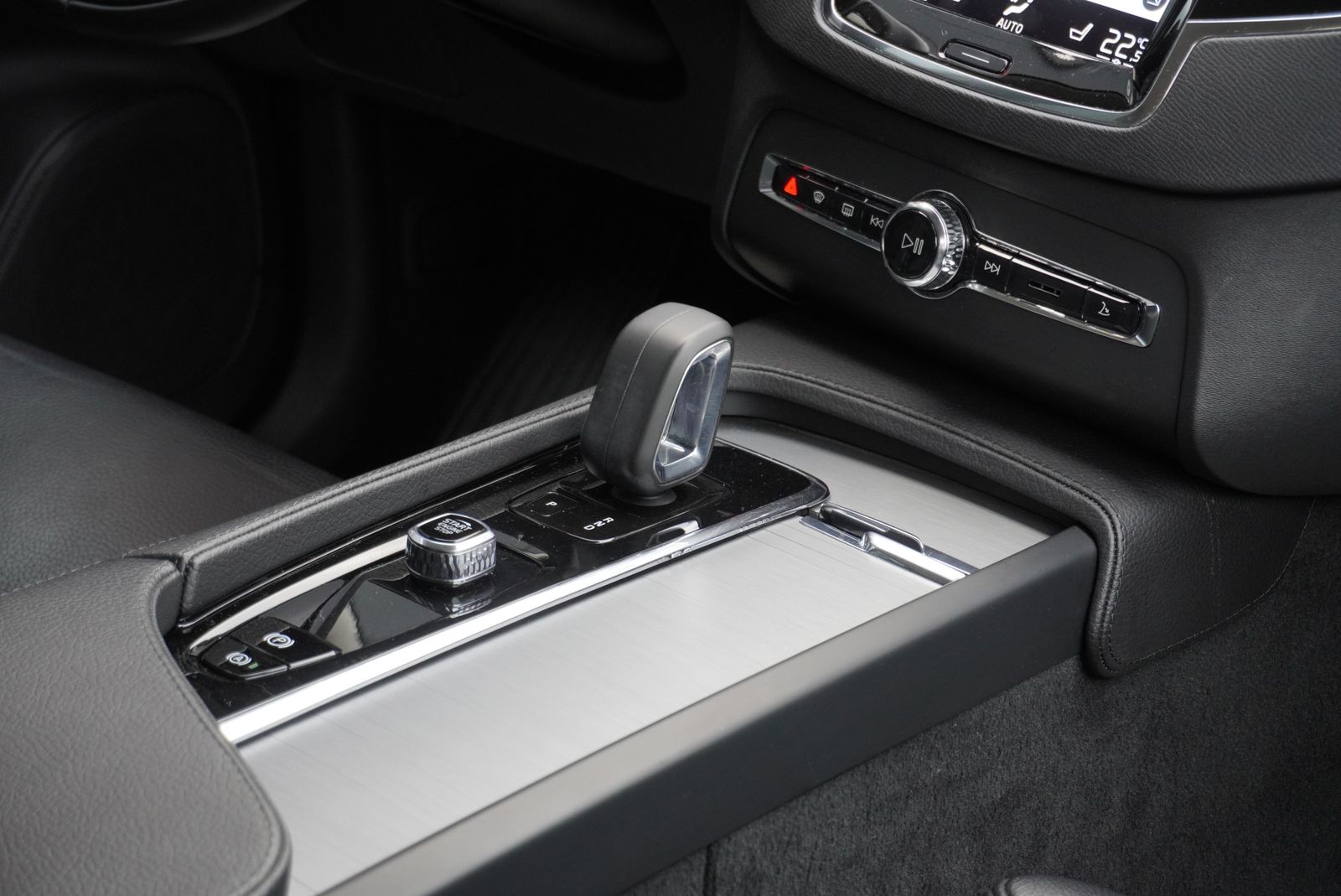 Volvo XC90 Inscription Recharge AWD 7-Sitze+21Zoll+AHK