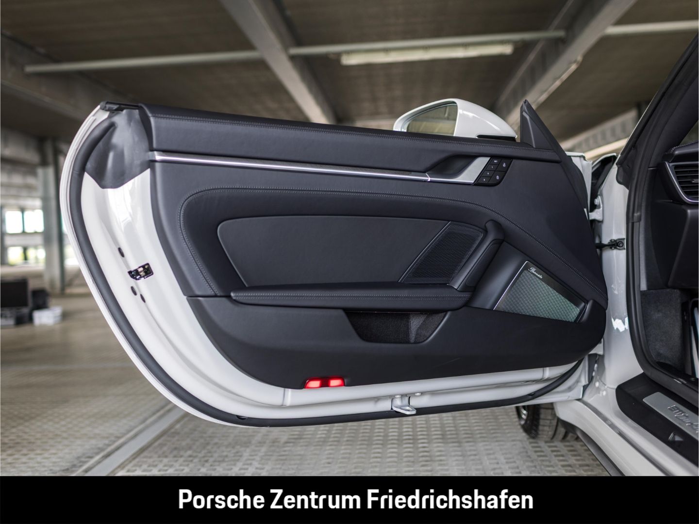 Porsche 992 911 Turbo S Cabriolet Burmester Liftsystem B