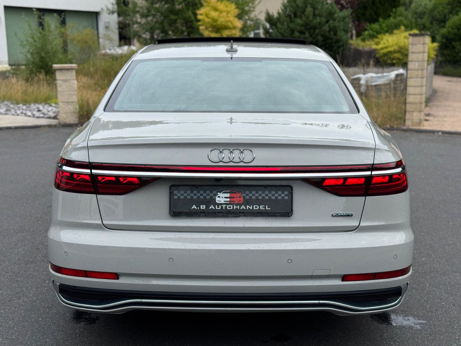 Audi A8 55 TFSI quattro S-line - Samsaru's Car Outlet
