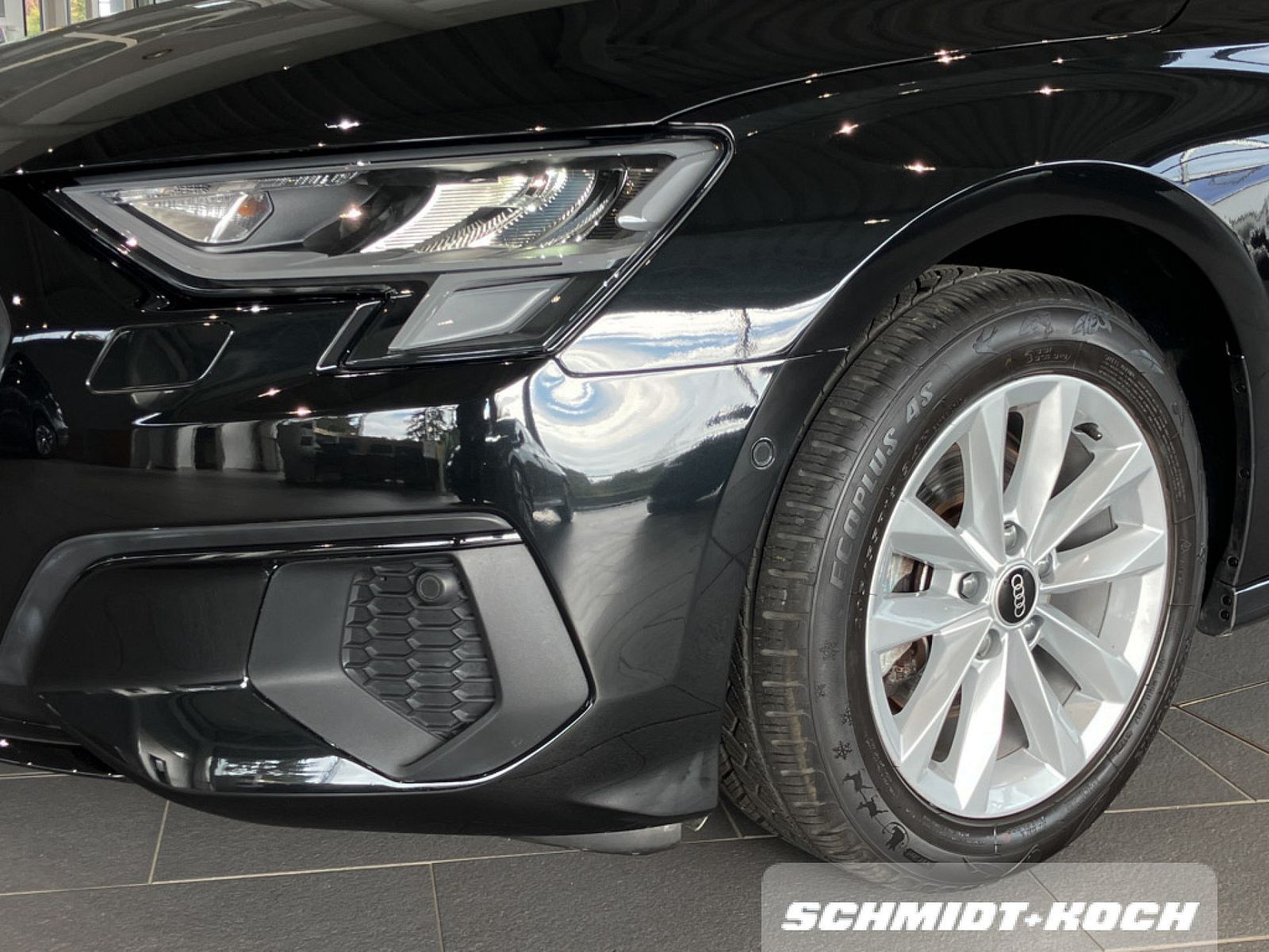 Audi A3 Sportback 30 TFSI S tronic Navi Sitzhzg. DAB