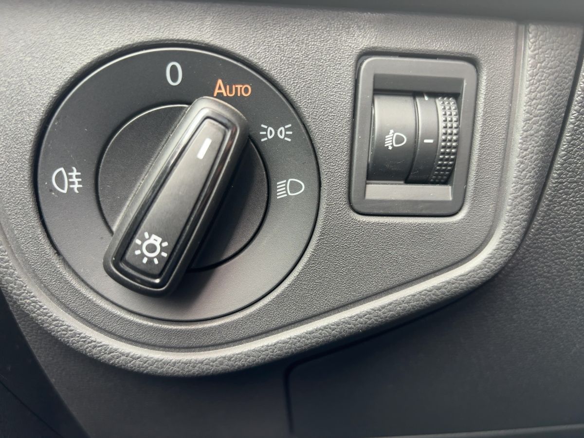 Volkswagen Taigo Life 1.0 TSI - Samsaru's Car Outlet