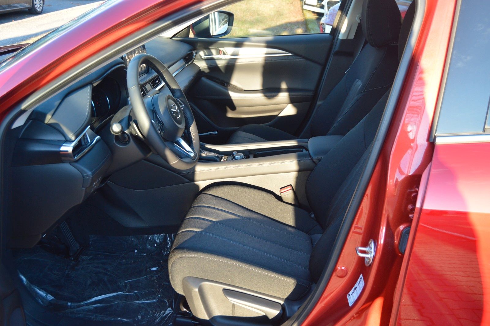 Mazda 6 Limousine Benzin 194PS 6AG Exclusive-Line Navi