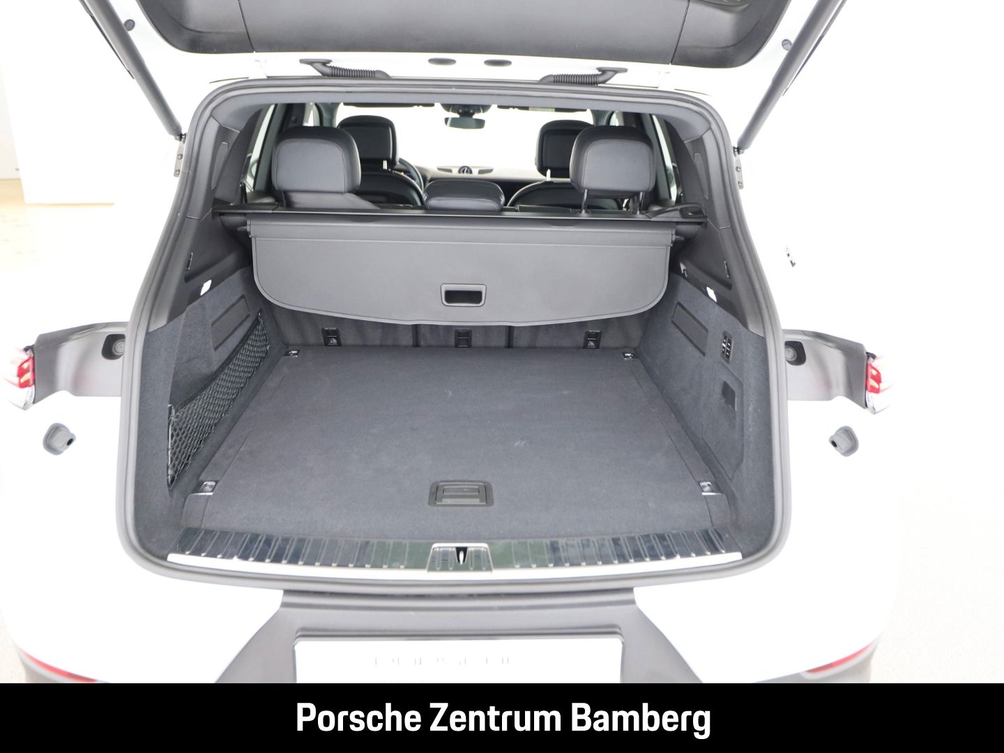 Porsche Cayenne E-Hybrid/ Inno-Drive/ BOSE/ AHK/ Sportab