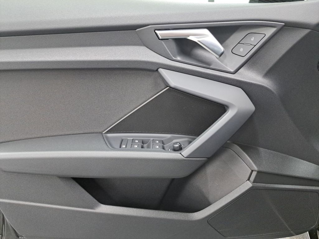 Audi A3 35 TDI Sportback S tronic advanced - Samsaru's Car Outlet