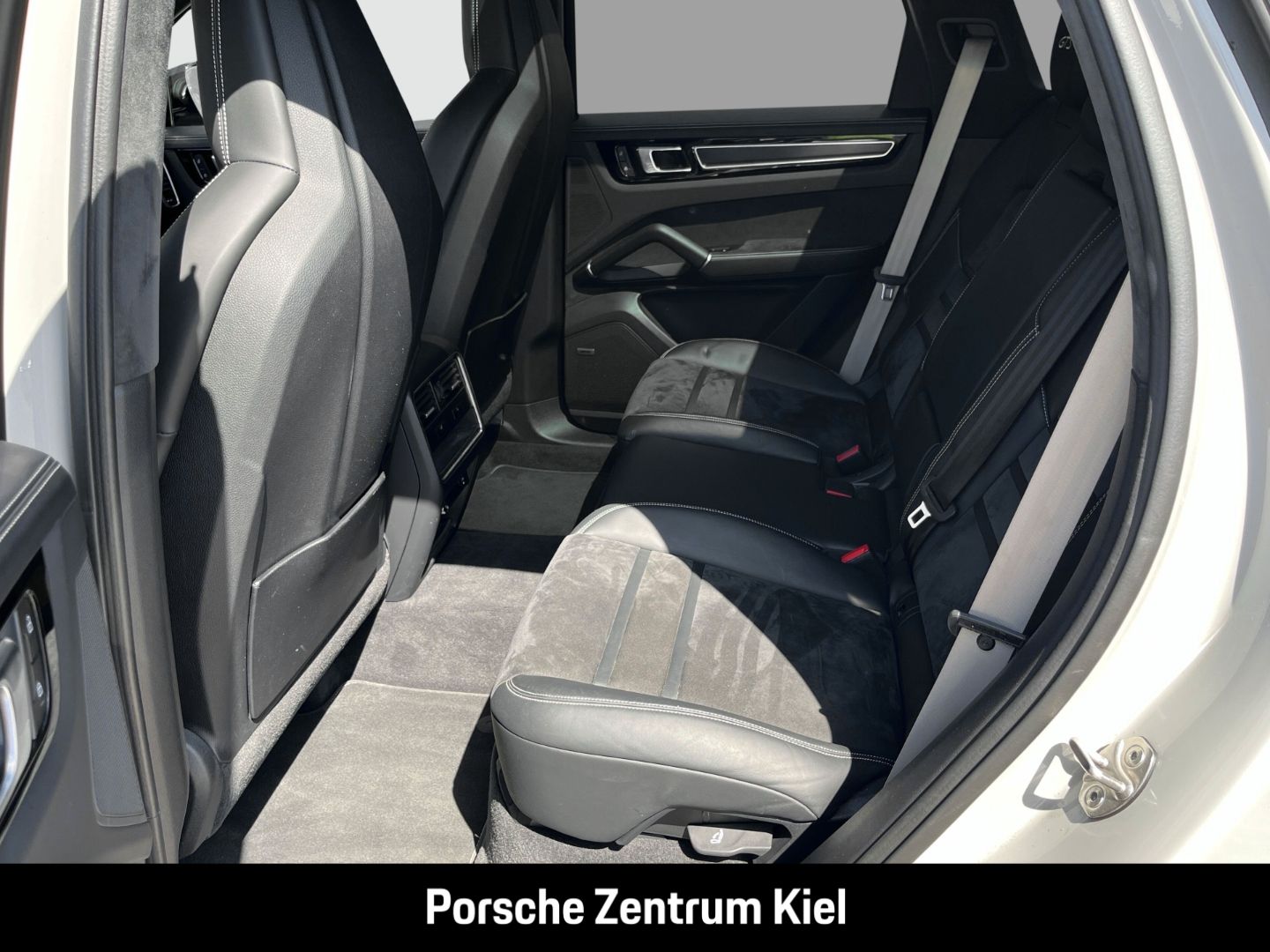 Porsche Cayenne GTS BOSE Surround-View Panoramadach LED