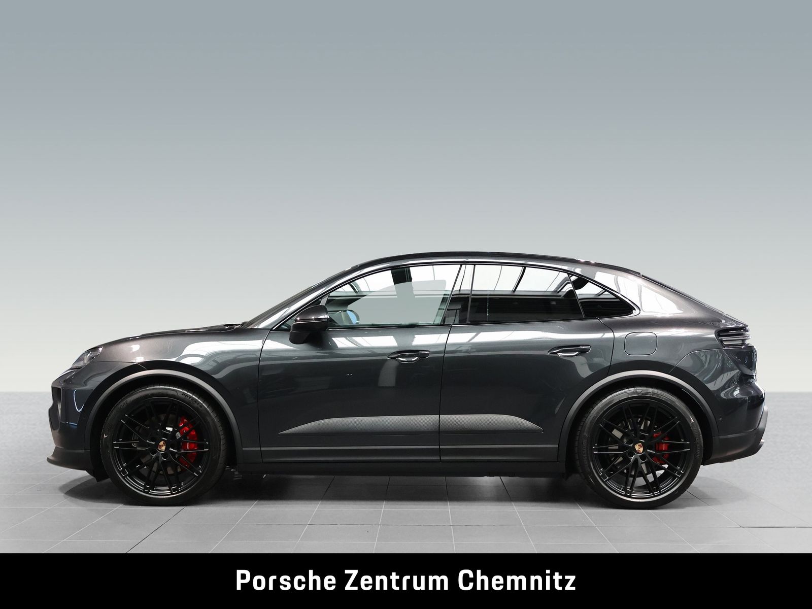 Porsche Macan 4S Electric Luft;AHZV;Pano;BOSE;Matrix-LED