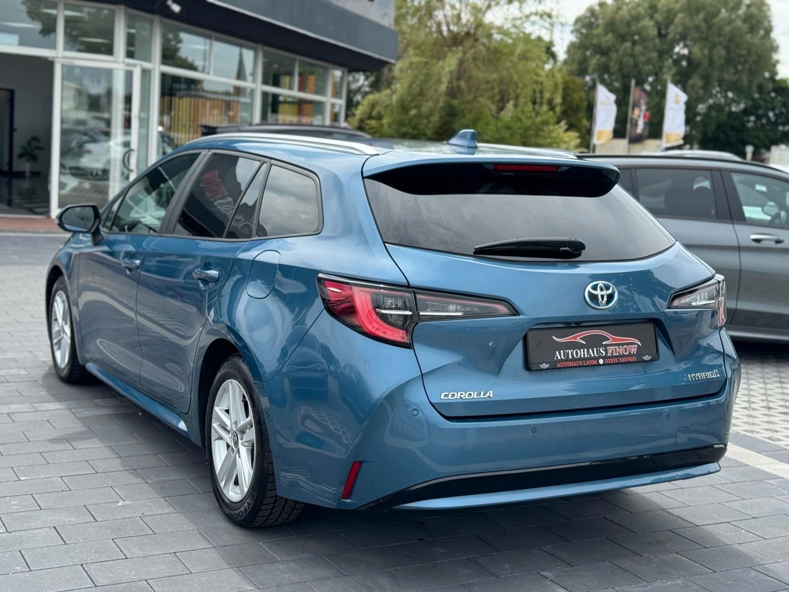 Toyota Corolla Touring Sports Hybrid Business Edition - Samsaru's Car Outlet