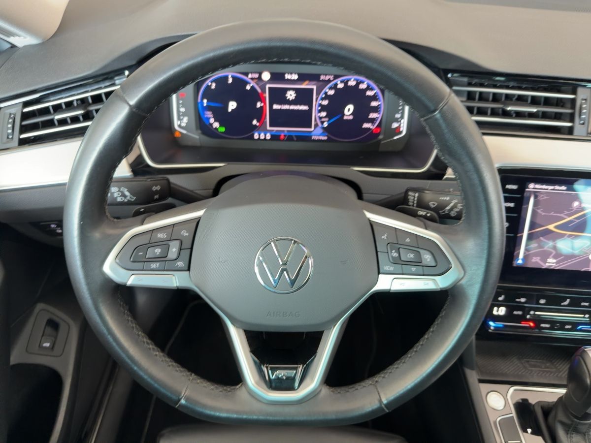 Volkswagen Passat Variant 2.0 TDI 4M R-LINE MATRIX+NAVI+360