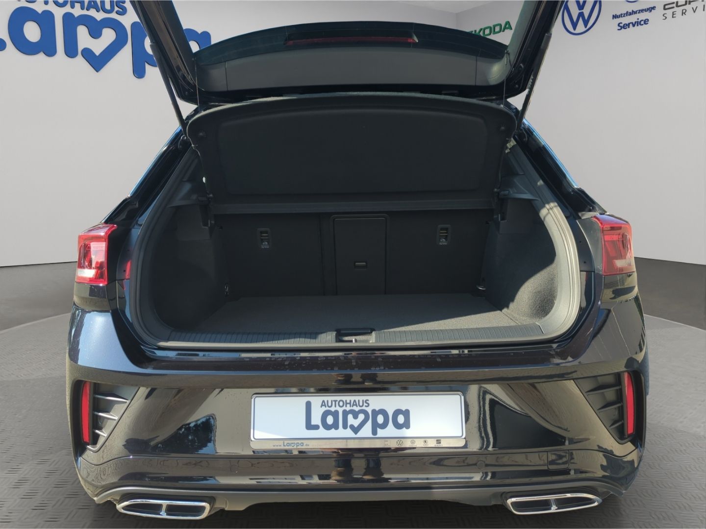 Volkswagen T-Roc R-Line 1.0 TSI - Samsaru's Car Outlet