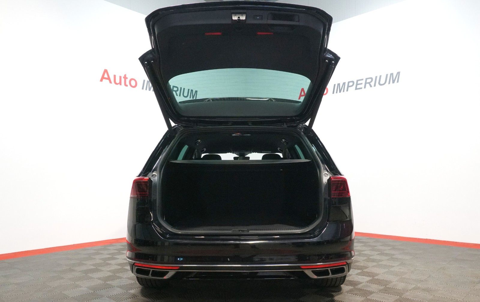 Volkswagen Passat Variant R-Line 4Motion 2.0 TDI*AHK*IQ.Lig