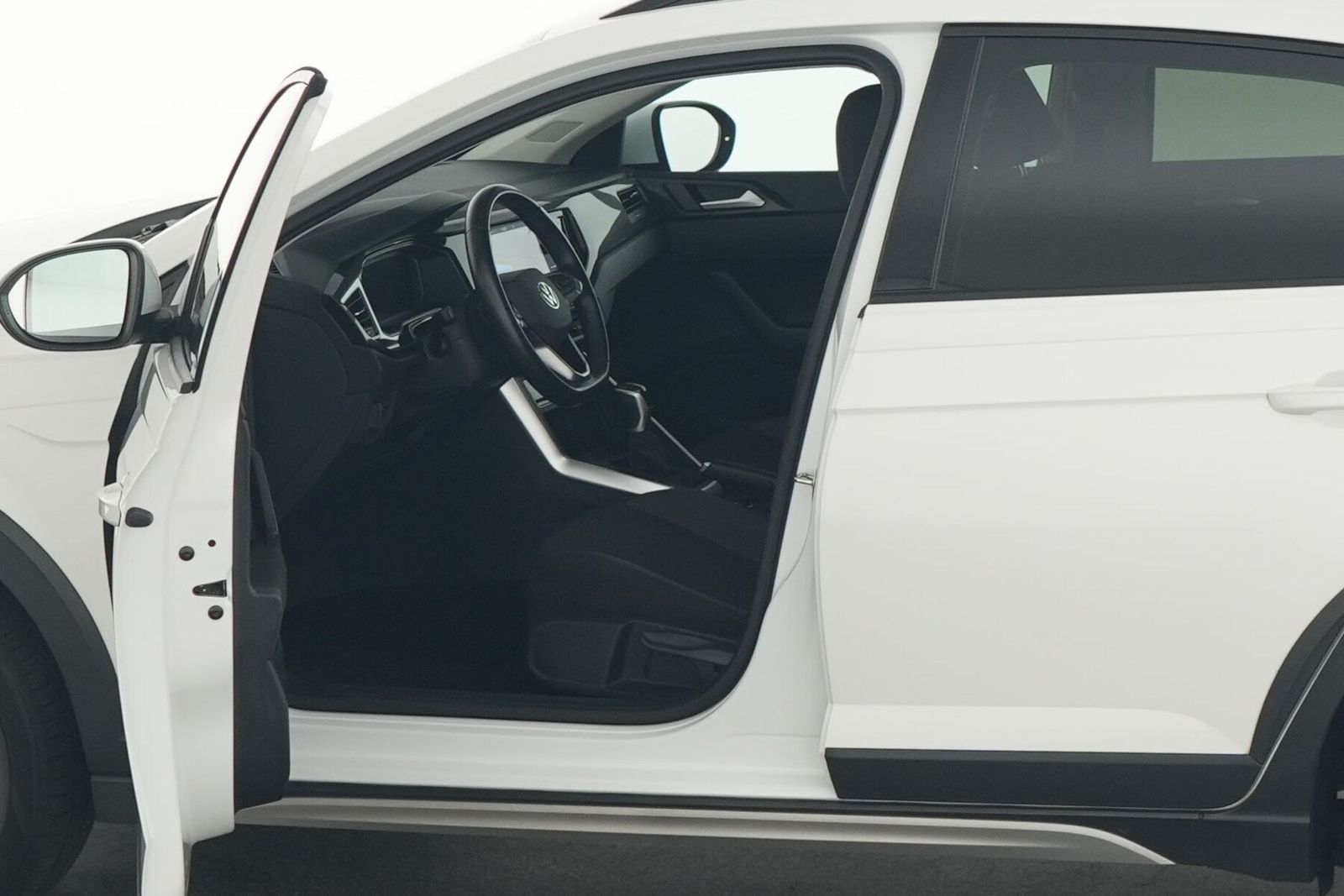 Volkswagen Taigo 1.0 TSI Life - Samsaru's Car Outlet
