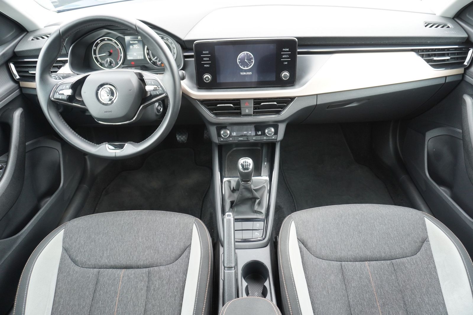 Skoda Kamiq 1.0 TSI Style - Samsaru's Car Outlet