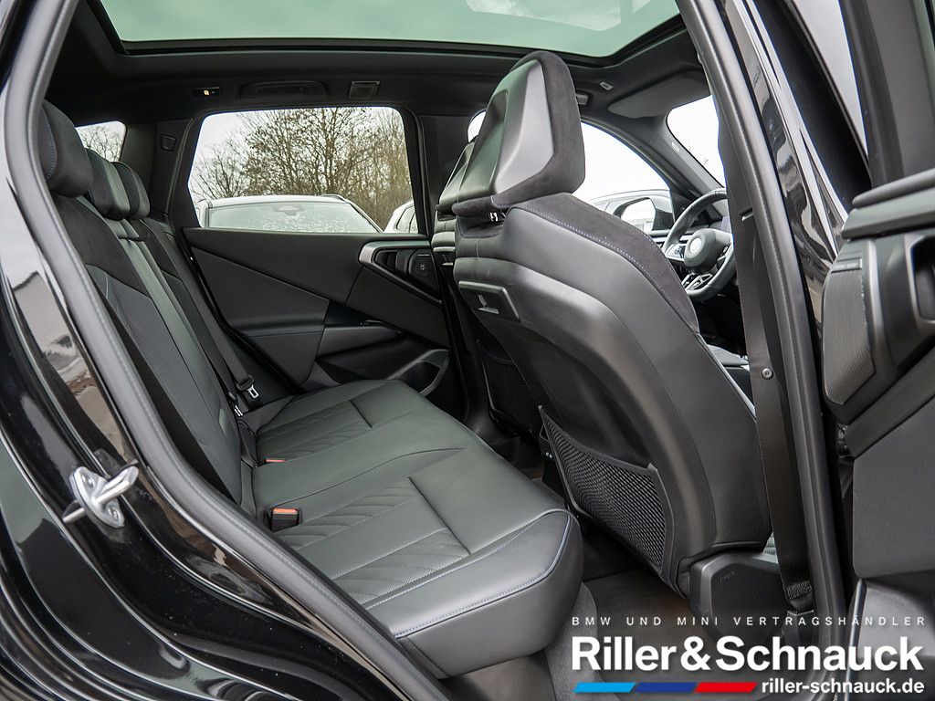 BMW X3 20i xDrive M-Sport NAVI AHK ACC LED PANO 360°