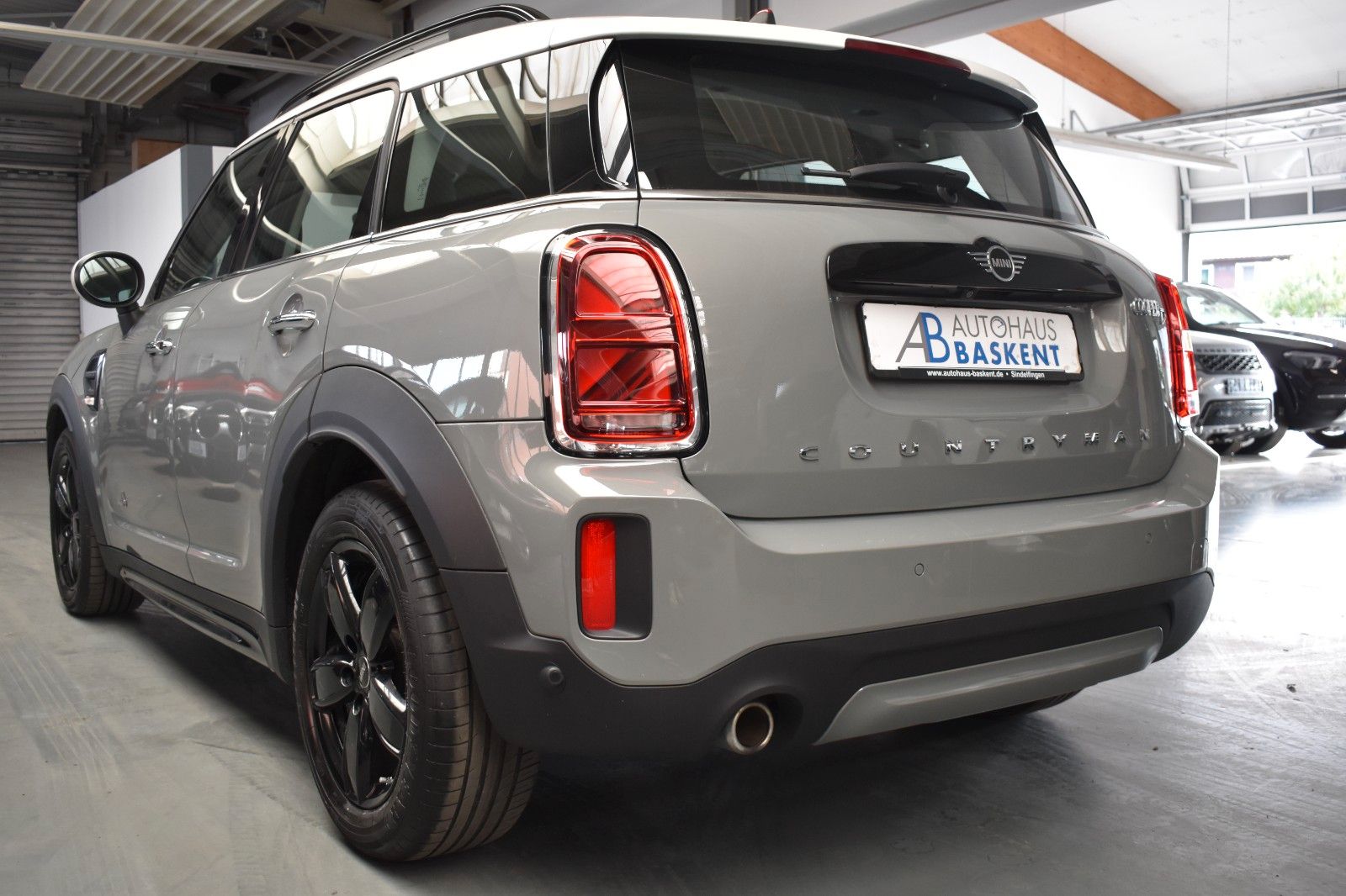 MINI Cooper D Countryman All4 Chili - Samsaru's Car Outlet