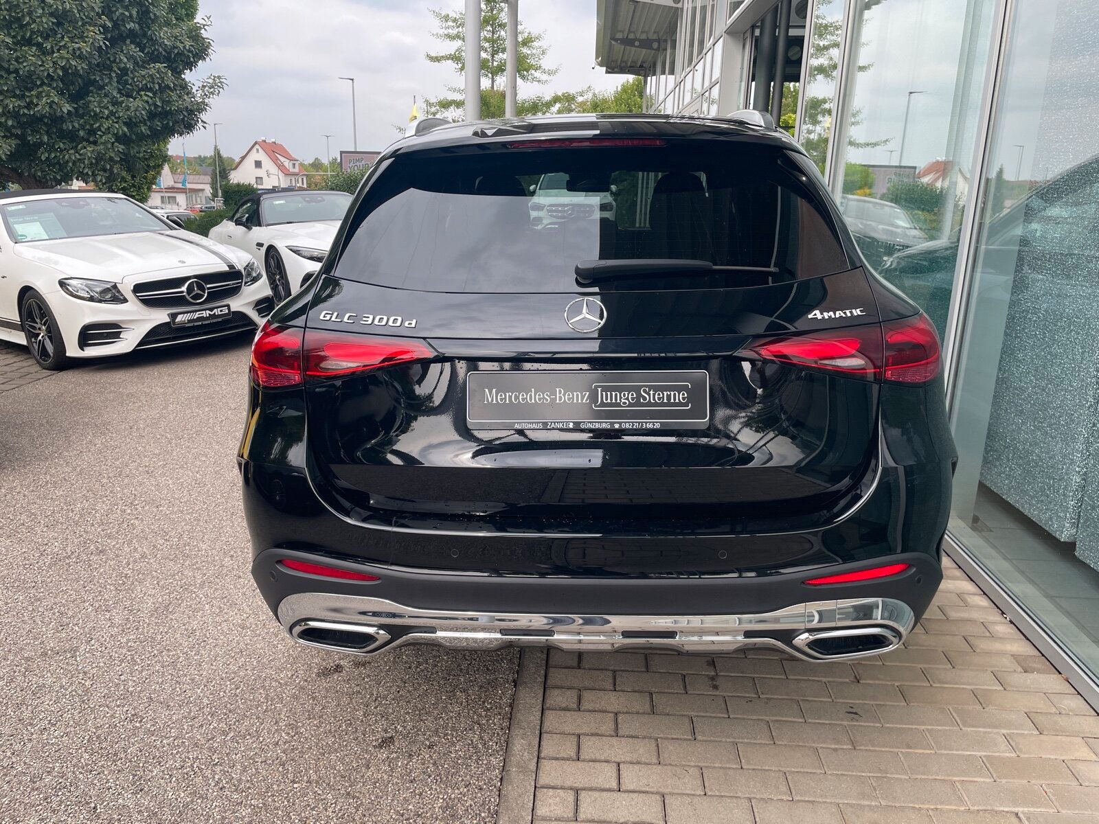 Mercedes-Benz GLC 300 d 4M AMG*AHK*DISTRONIC*MEMORY*LED*CAM