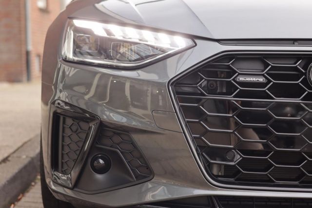 Audi A4 Avant 2.0 TDI quattro S line - Samsaru's Car Outlet