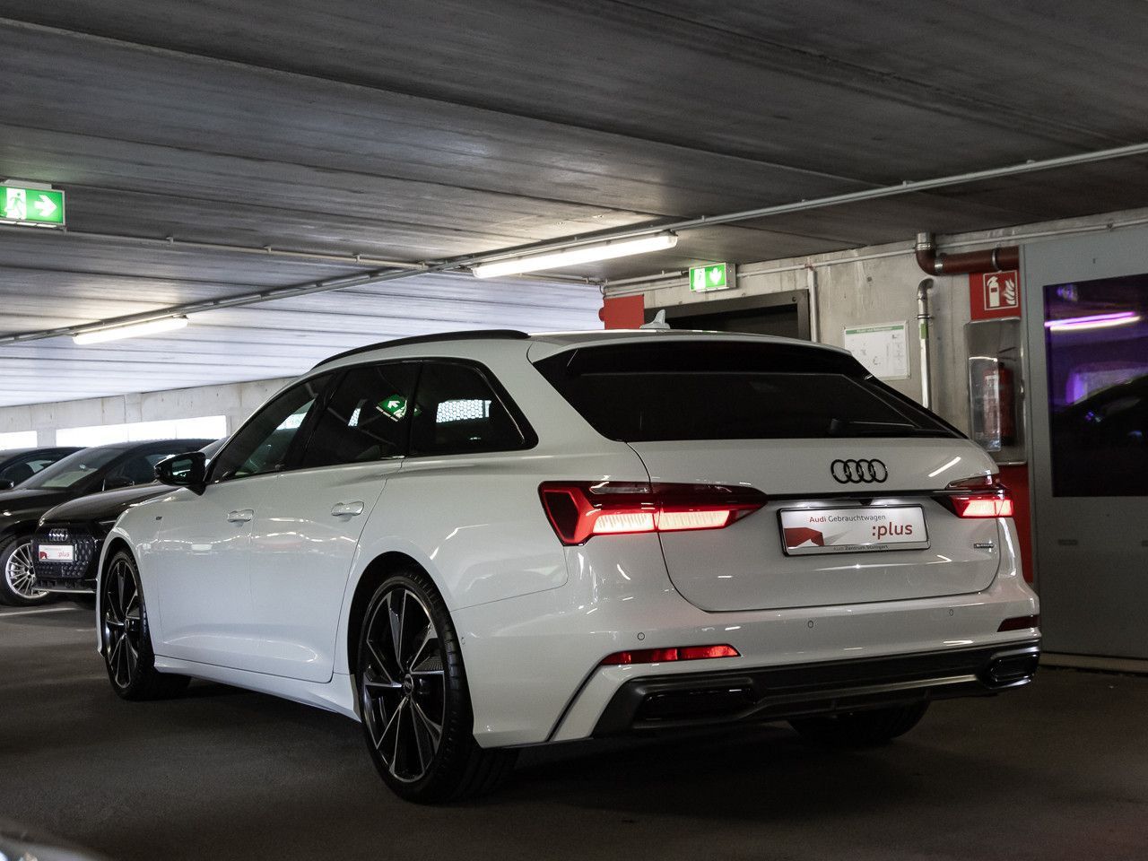 Audi A6 Avant Sport 45 TFSI quattro S line Head Up