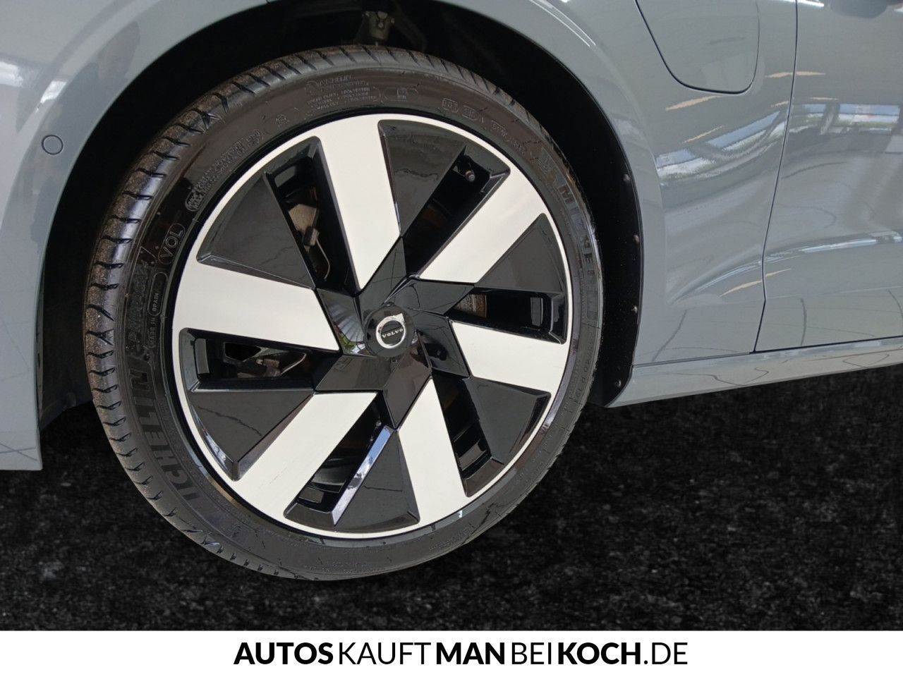 Volvo S60 T8 Plug-In AWD Ultimate Dark HIGH- END