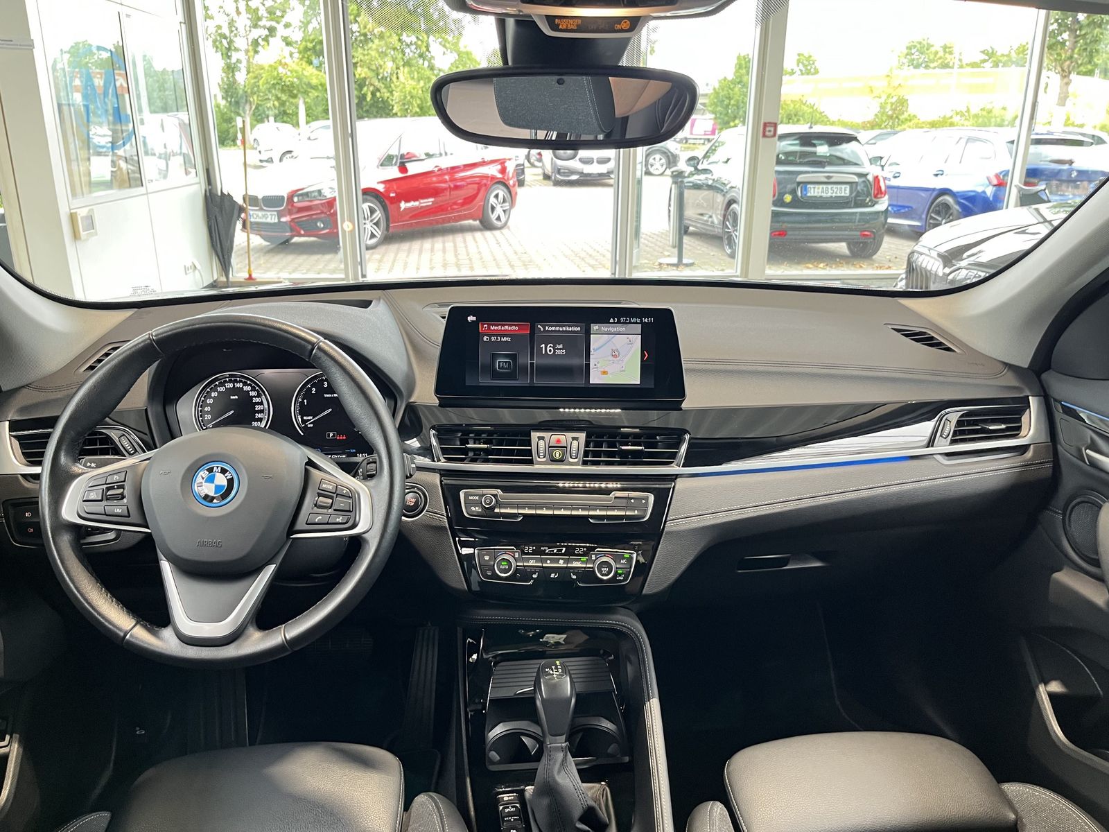 BMW X1 xDrive25e Sport Line - Samsaru's Car Outlet