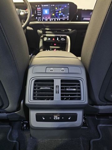 Audi Q5 TFSI S Line Pano Beifahrerdis.AHK 360'' 20 Zo