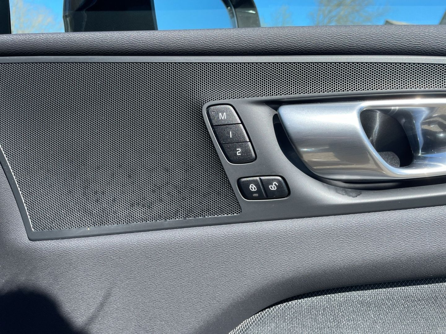 Volvo XC60 T8 Inscription Plug-In Hybrid  StandHZG AHK