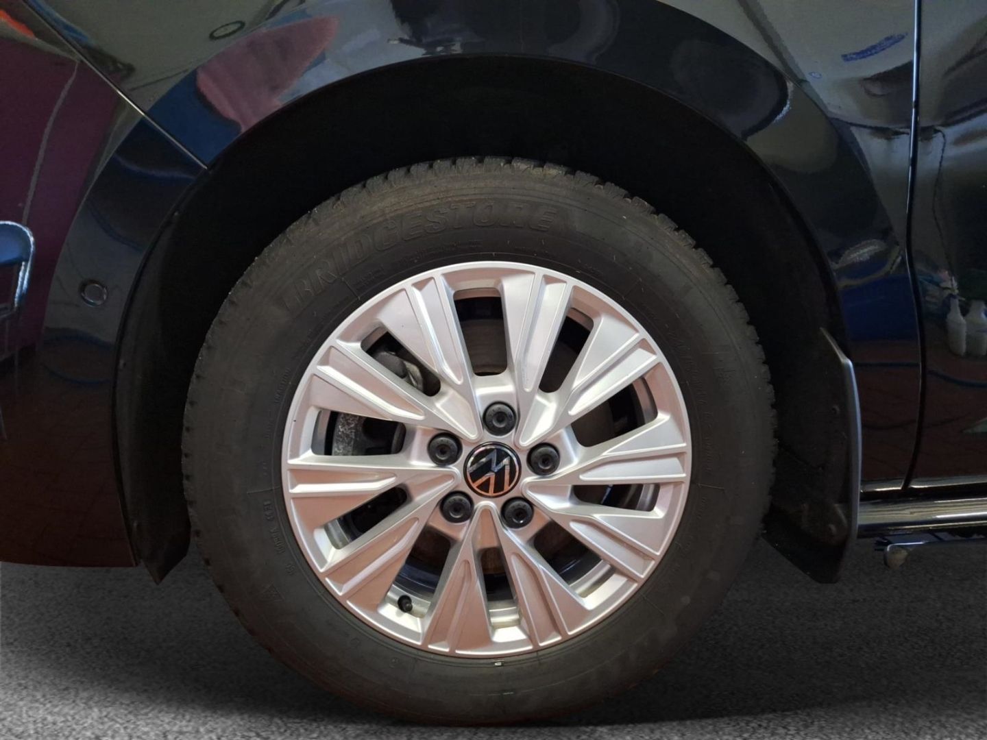 Volkswagen T7 Multivan 1.4 TSI EU6d Style eHybrid - Samsaru's Car Outlet