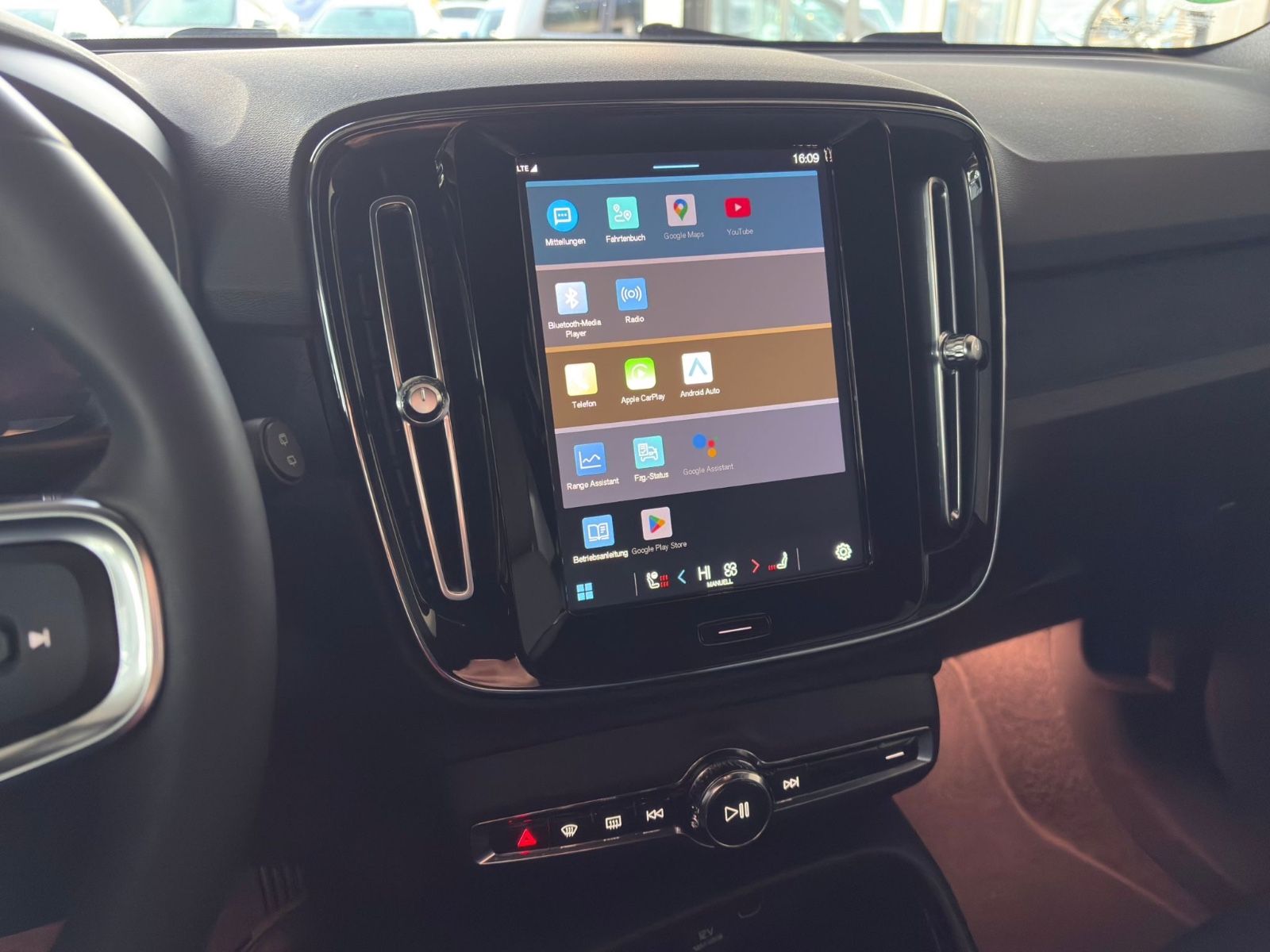 Volvo XC 40 XC40 Core Recharge Pure Electric 2WD