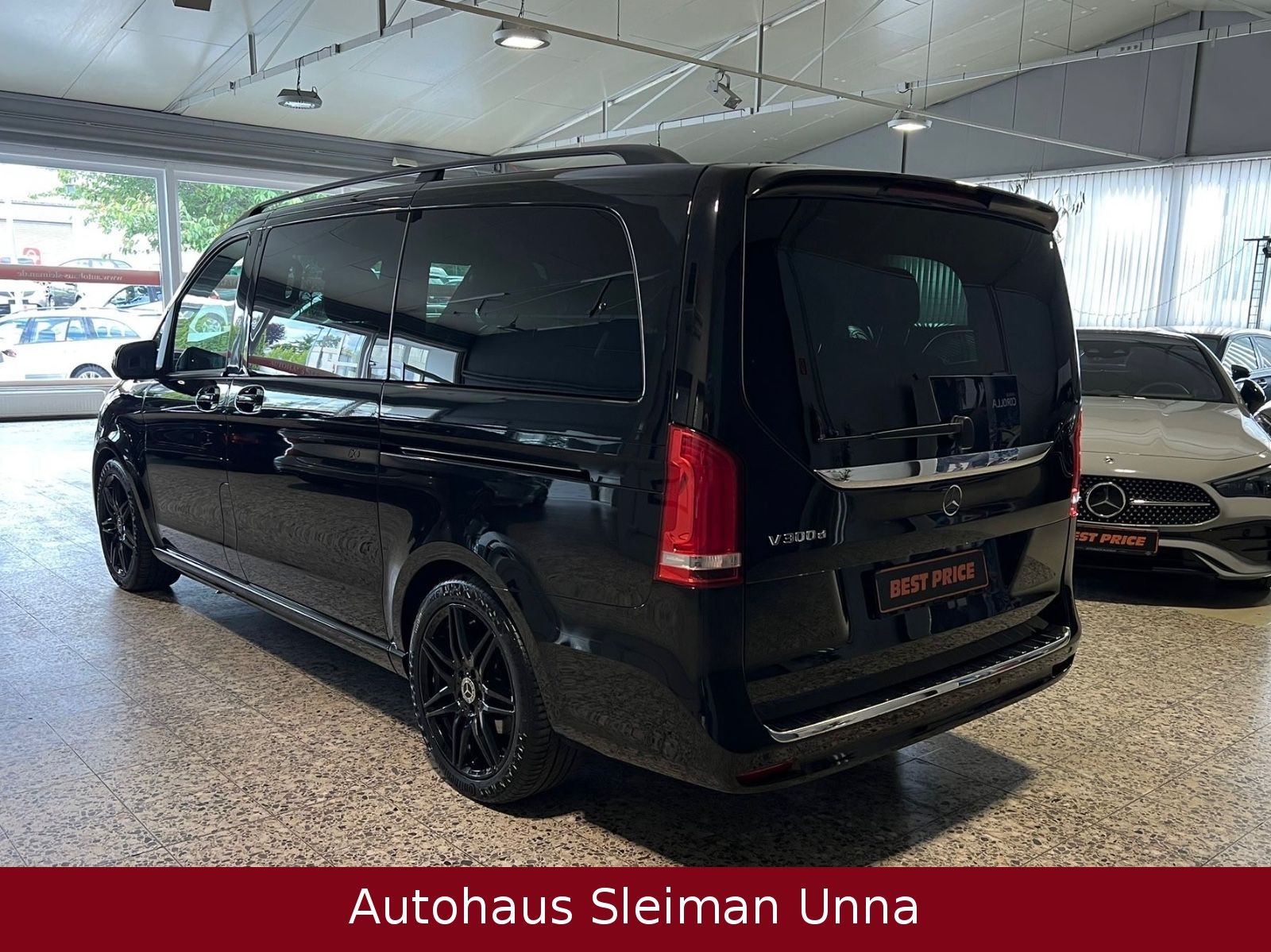 Mercedes-Benz V 300 d AMG-Line - Samsaru's Car Outlet