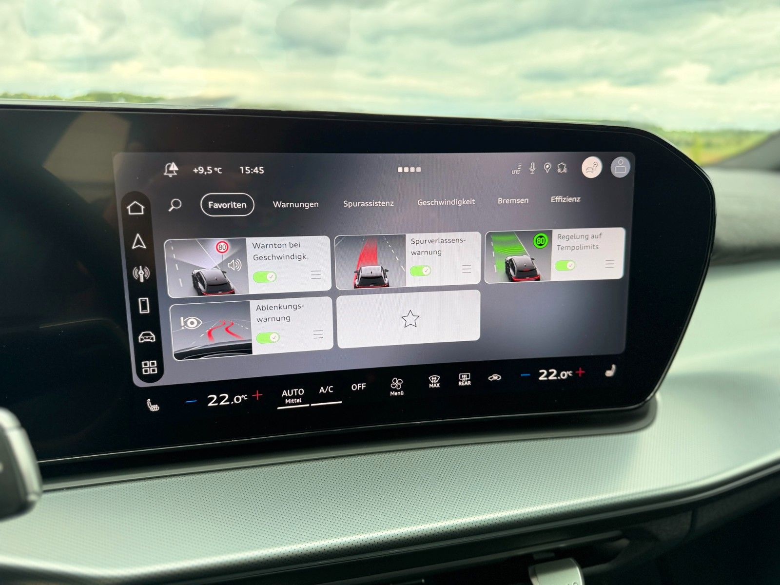 Audi Q3 TFSI S-line S tronic+AHK+PANO+SONOS+