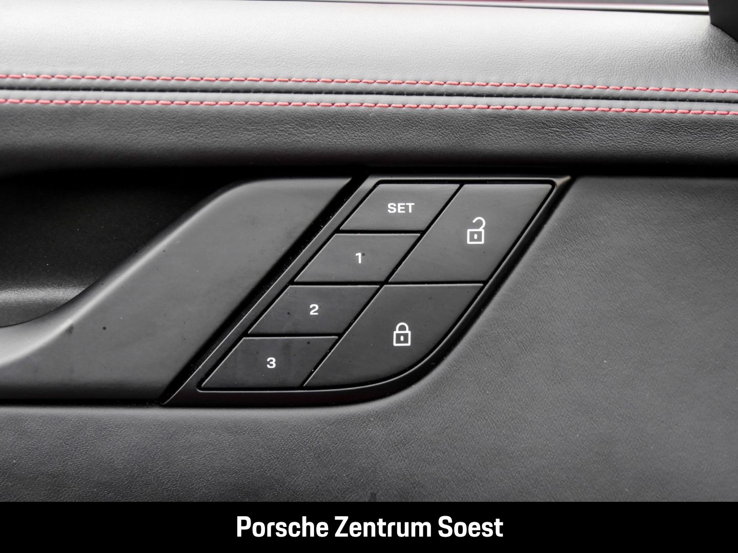 Porsche 911 Targa 4 GTS/PDCC/LED-Matrix/Park-Assist/BOSE