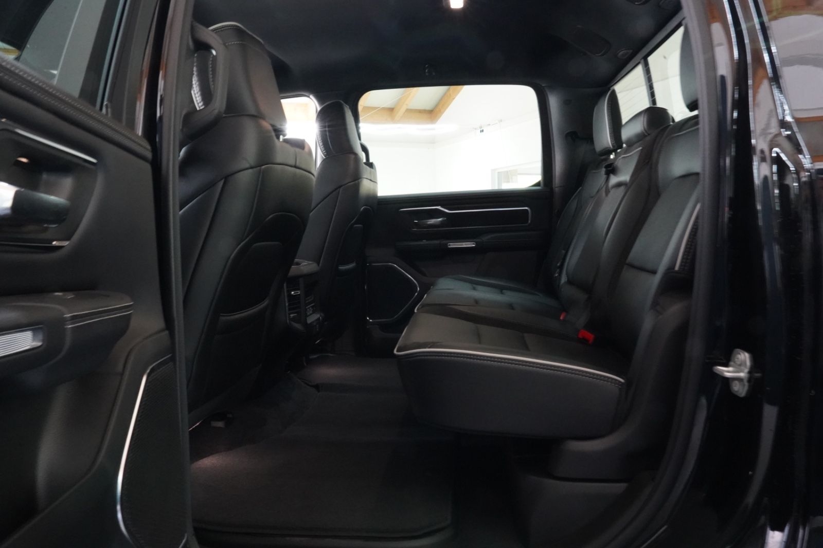 Dodge Sport 3.0 420 PS Black
