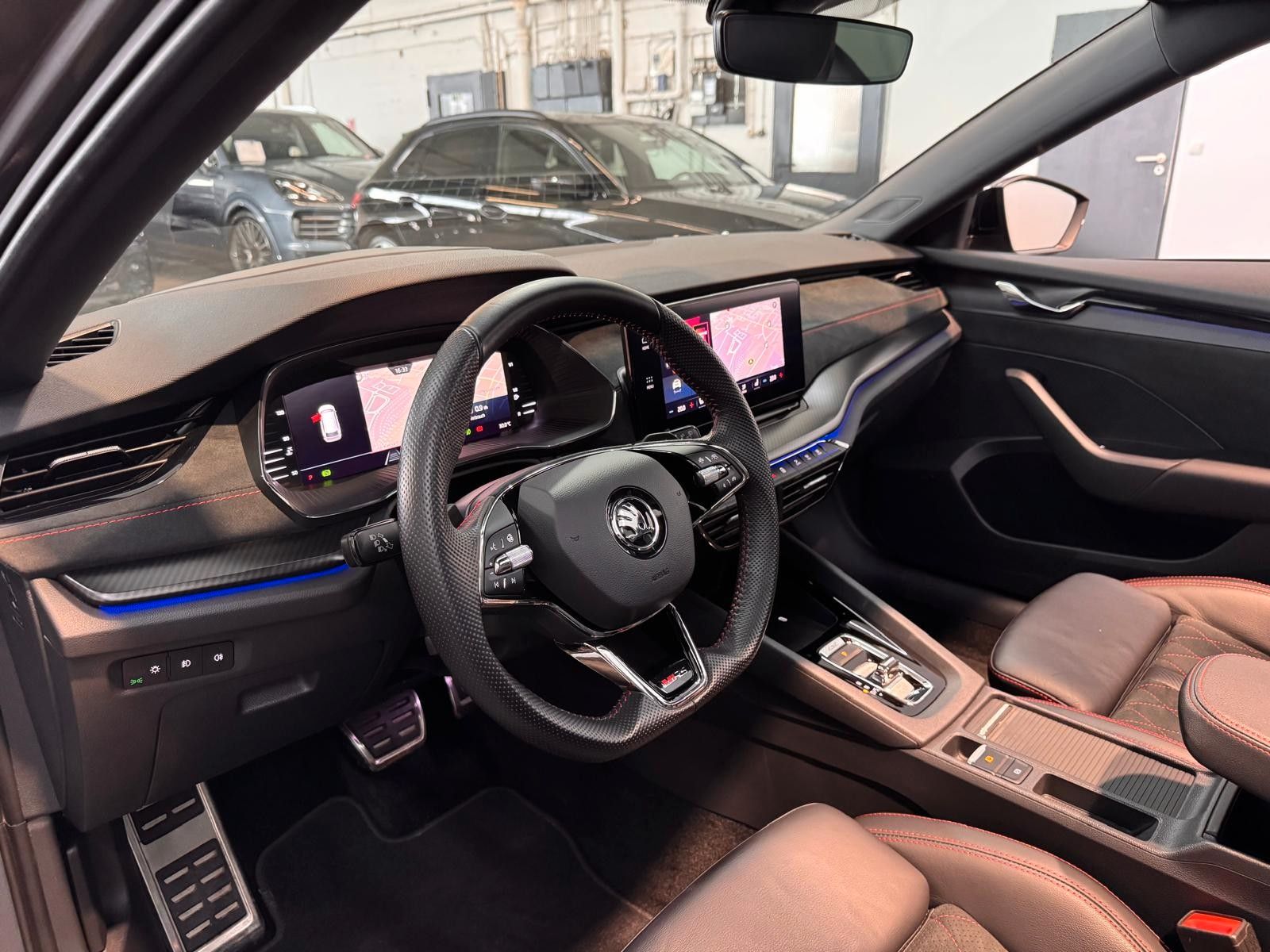 Skoda RS 4x4 PANO/HUD/360°/AHK/MASS/AMB/ACC/TRA.P.